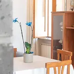 Olga's Relais With Pool فيلة ماسّا لوبْرينسِ