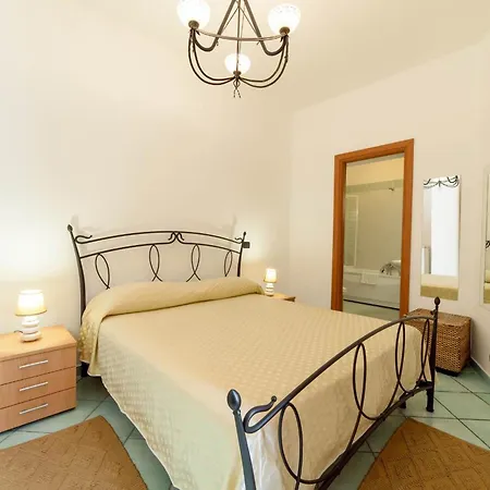 Olga's Relais With Pool * Massa Lubrense